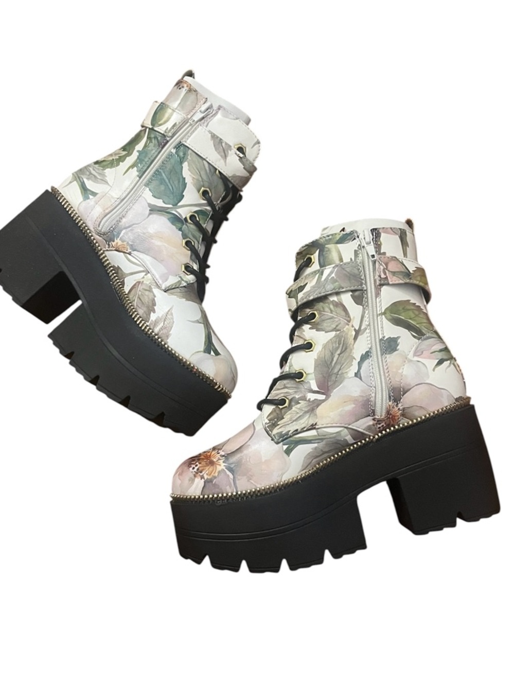 NWT Shoe Republic LA Harrison Floral Platform Ankle Boots Combat Lace-Up Size 7